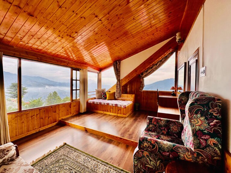 Deodar Cottage Kotgarh Boutique Room (11)